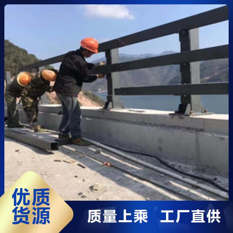 首选：复合管公路护栏应用范围大库存无缺货危机