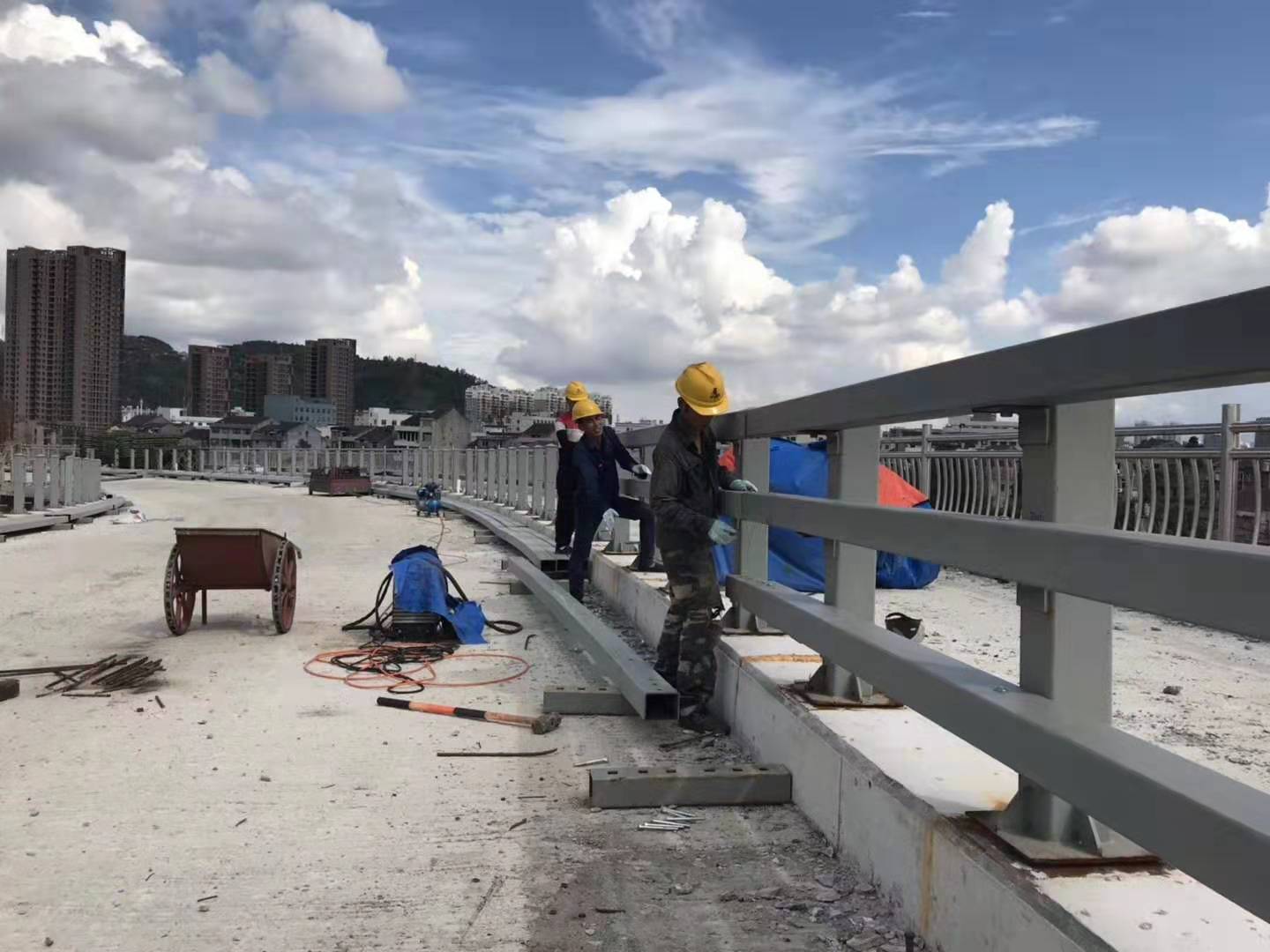 质量过硬的不锈钢复合管护栏放心当地公司